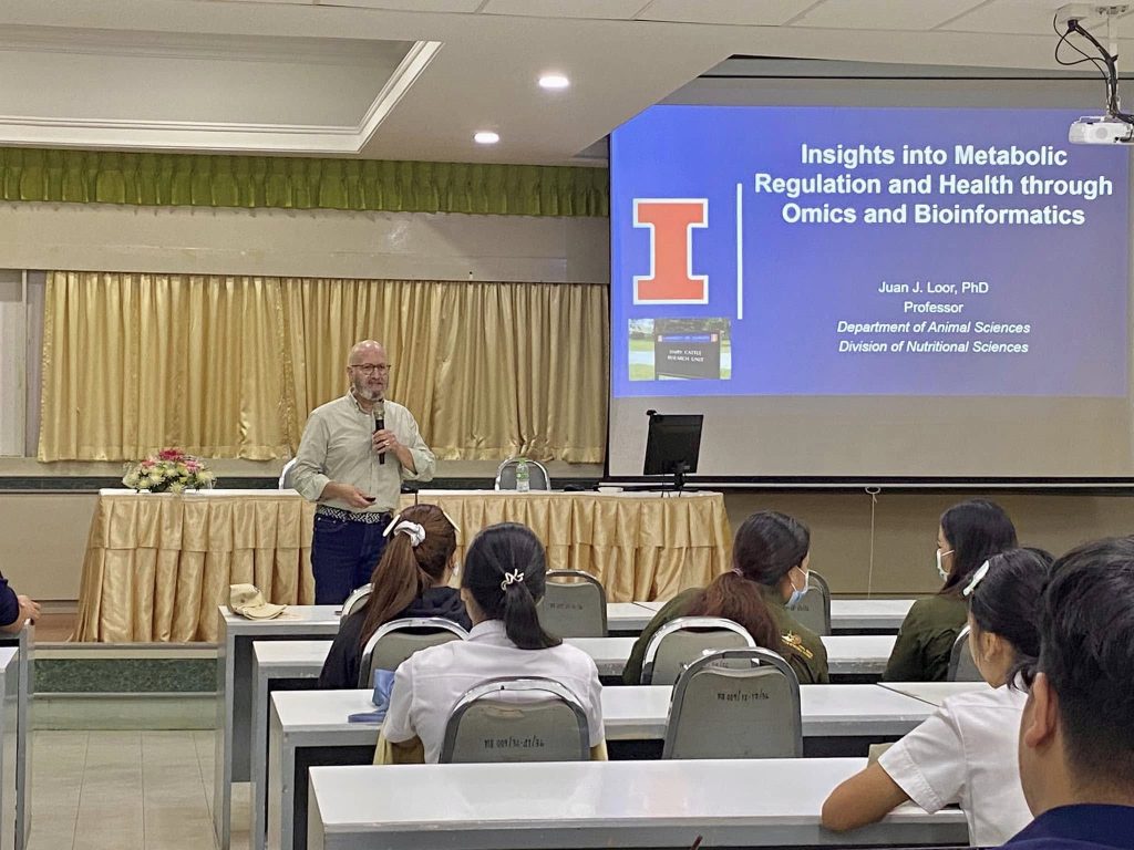 Special Lecturer on “Insights into metabolic regulation and health through Omics and bioinformatics” by Prof. Dr. Juan J. Loor University of Illinois Urban-Champaing